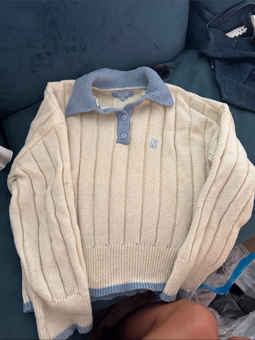 CROFT & BARROW Cream Crewneck Polo Sweater with Blue Trim